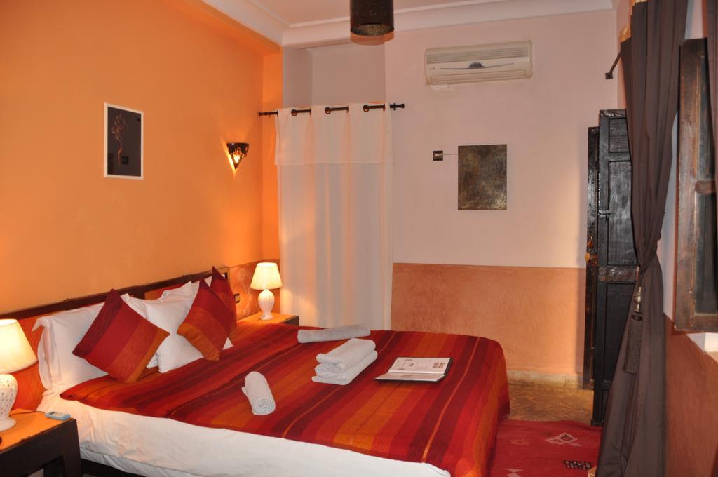 Riad Des Etoiles Marrakesch Zimmer foto